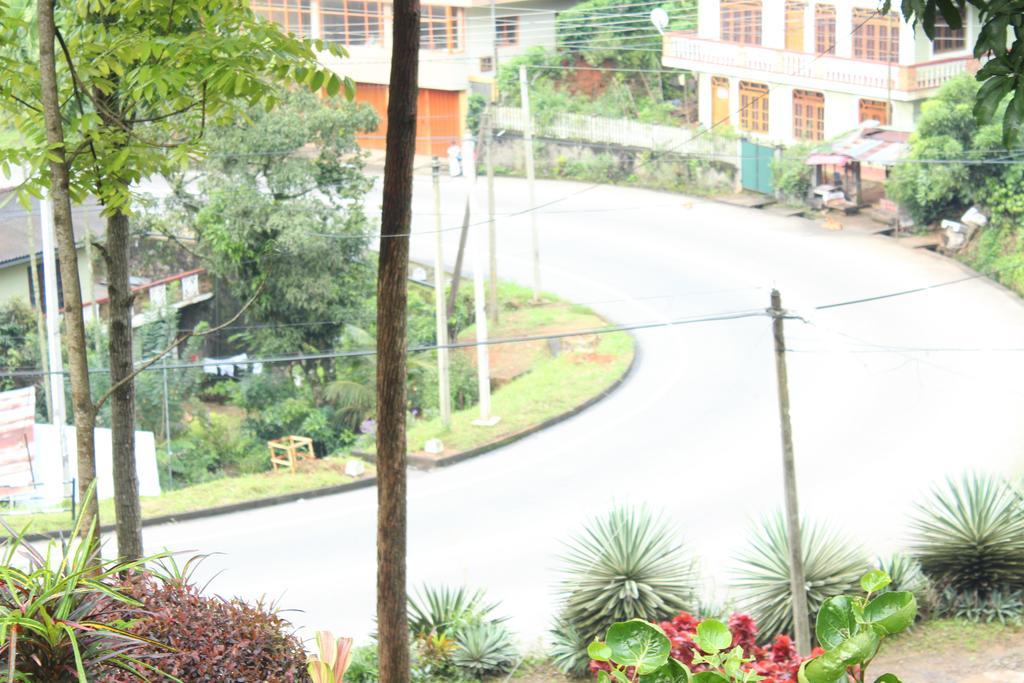 Royal Mount Hotel Kandy Exterior photo